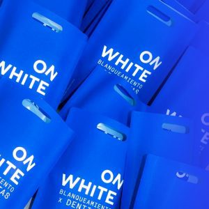 Regala blanqueamiento dental